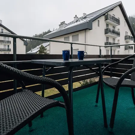 Homes Casa Curnera 1-6 *